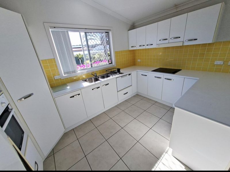 Ensuite, Study, Location