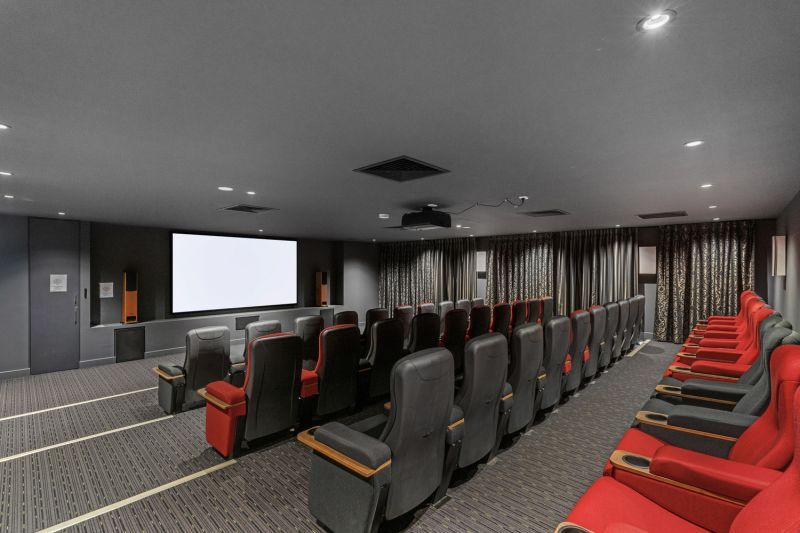 Tranquil Light-filled Lifestyle