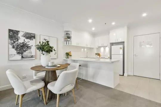 Spacious one-bedroom first-floor apartment