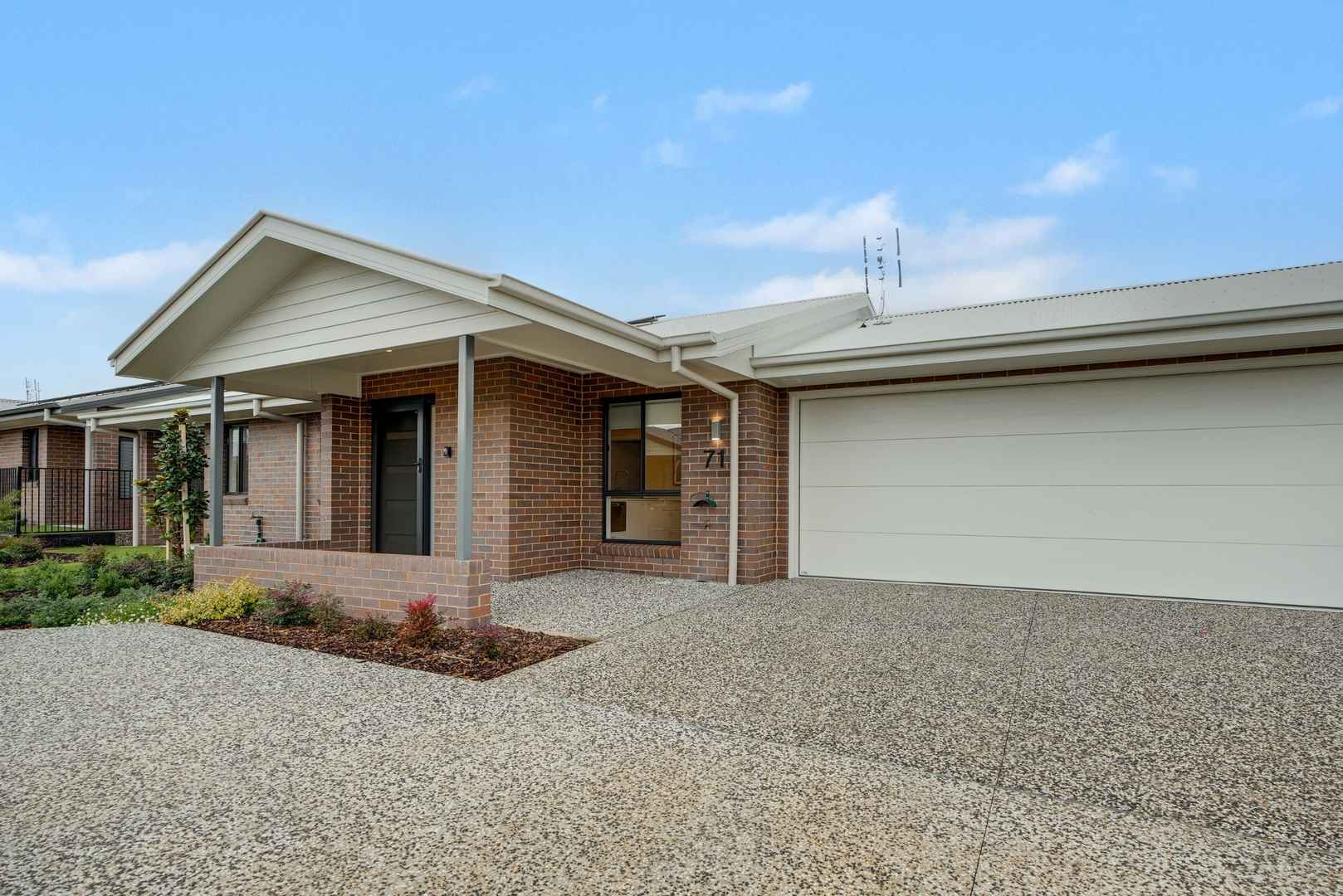 'The Morrisey' | 2 Bed + 2 Bath + Double Garage - Oak Tree Retirement Village Dubbo