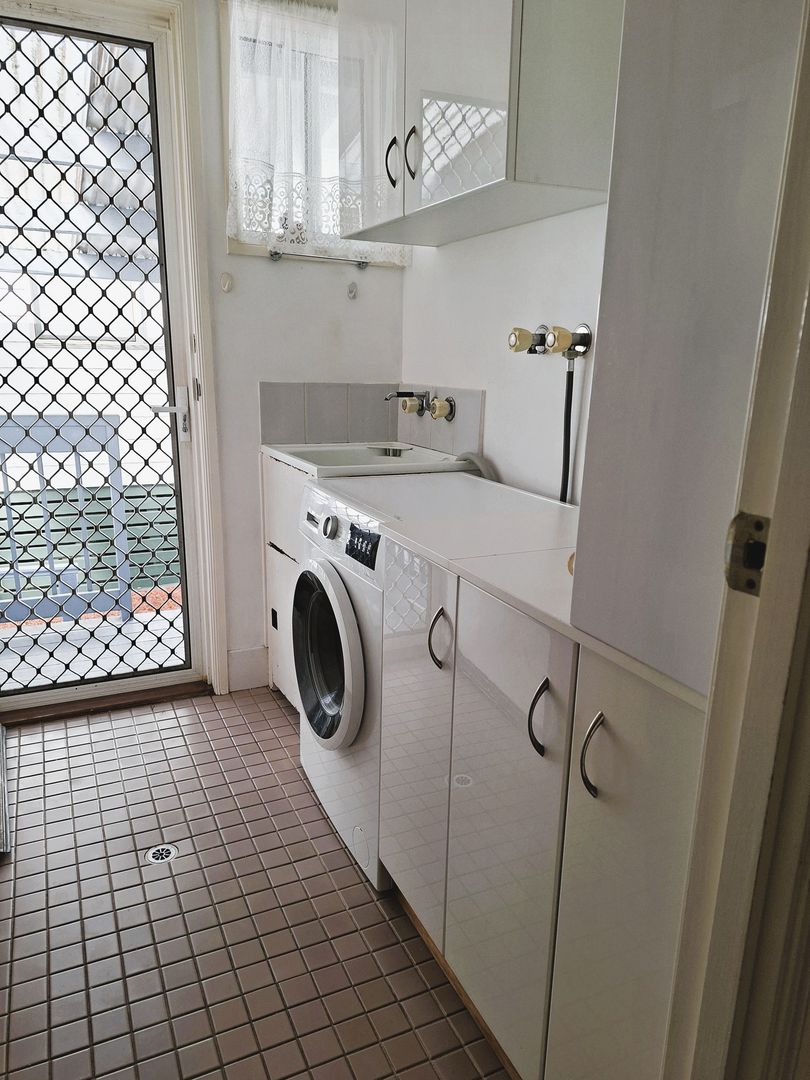 Spacious & Charming 2.5 Bedroom Home