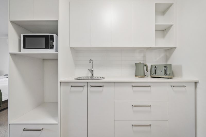 Upgraded Serviced Apartment with Wonderful Views