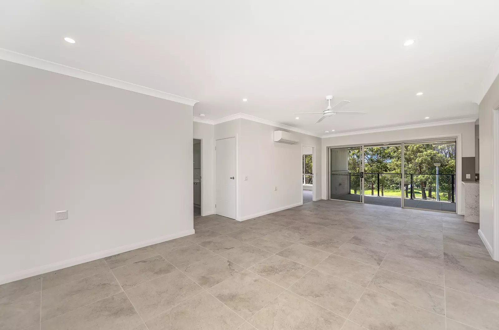 024 Ibis Crescent/33 Shearwater Drive, Shortland, NSW 2307