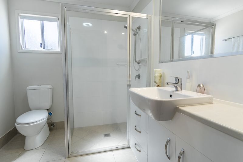 Downsize to this modern 2 bedroom plus full study home in popular over 55s living estate