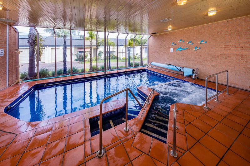 Sleek Upgraded Apartment with Hassle-Free Living