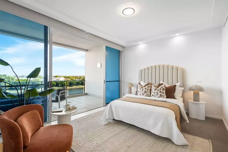 107 - The Emerald Penthouse