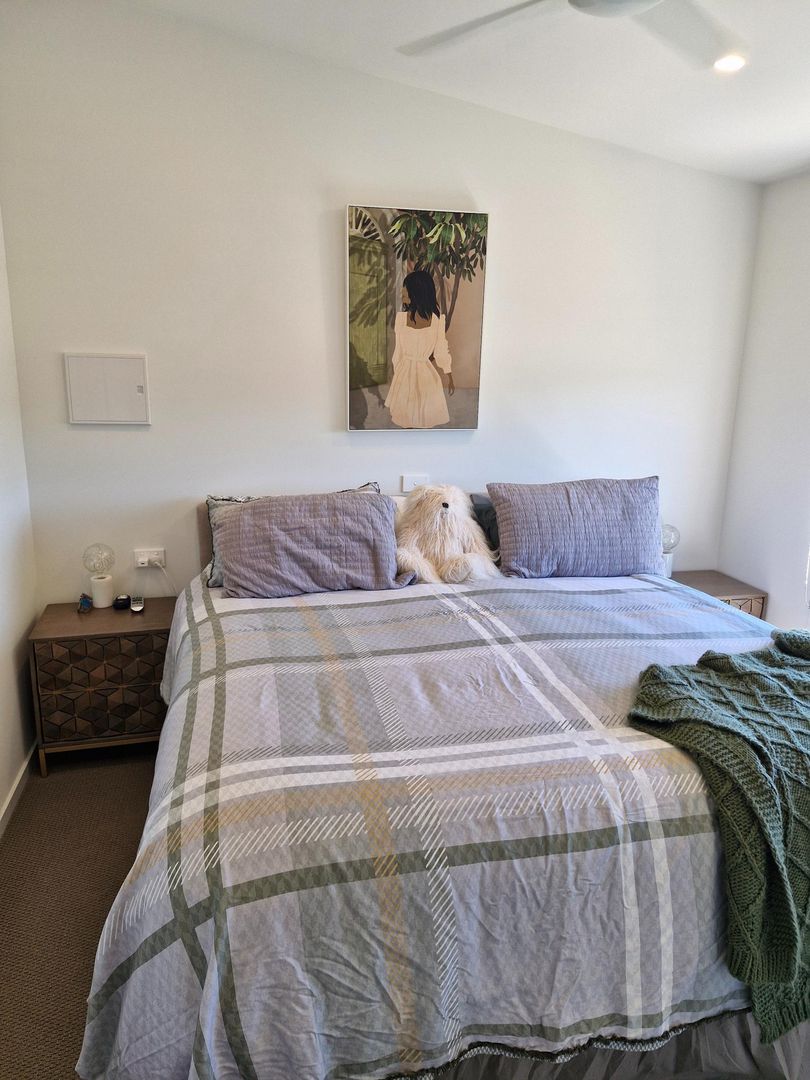 Ballarat Lifestyle Village - Near-New, Custom, One-Bedroom Home