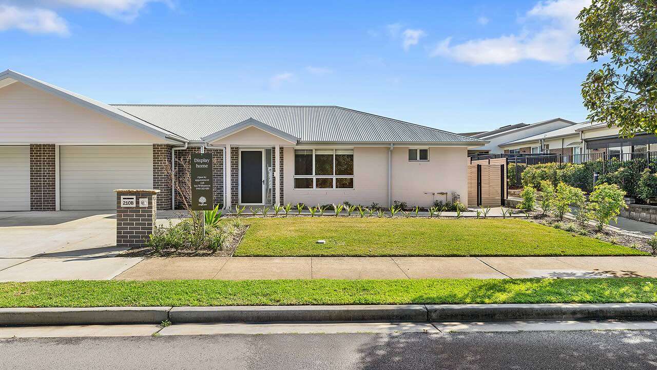 210B South Circuit, Oran Park, NSW 2570