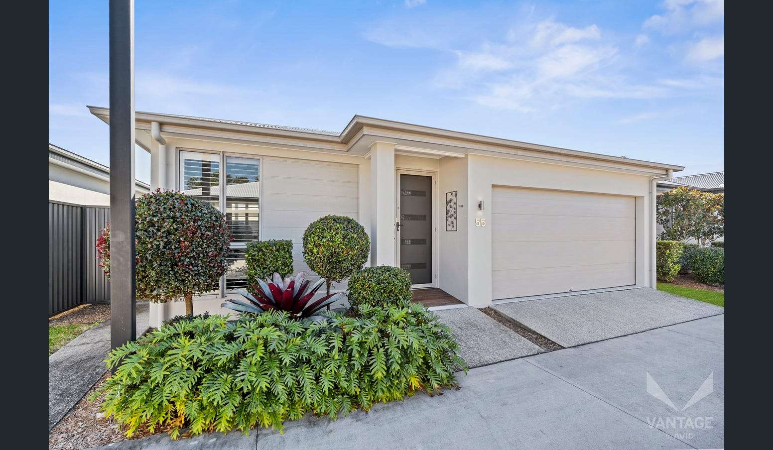 2 bed, double garage modern home