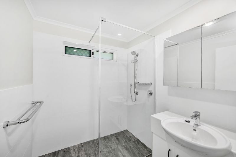 Garden views and coastal breeze!