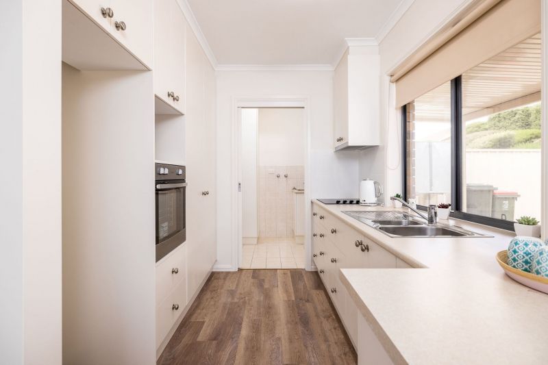 Fully renovated 2 bedroom unit