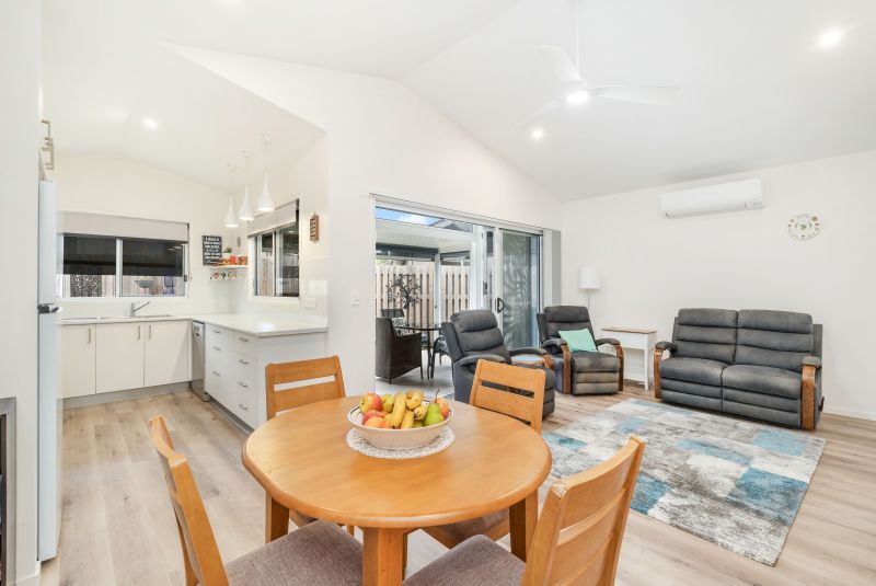 Stunning Bespoke Design & Spacious Alfresco