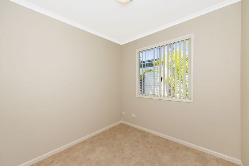 Riverside Gardens Esate Site - 294