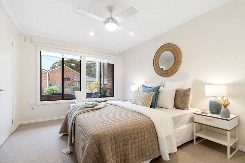 DEPOSIT TAKEN - Light and bright with a sunny courtyard