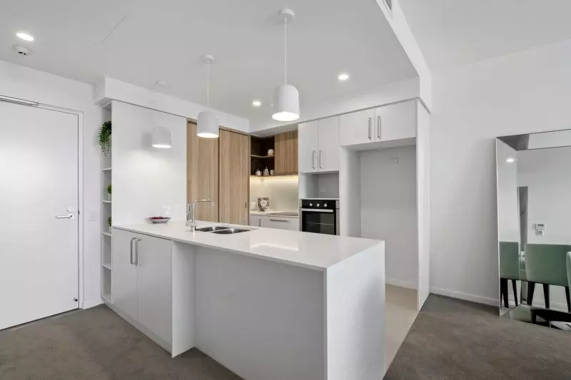 Luxury Top-Floor Living in Central Maroochydore