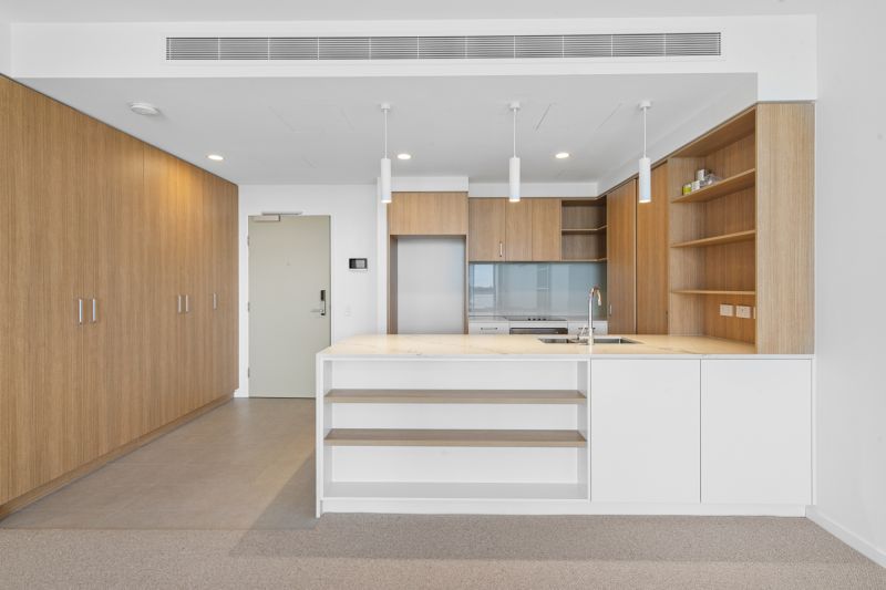 South-facing apartment with stunning Burleigh Golf Course vistas