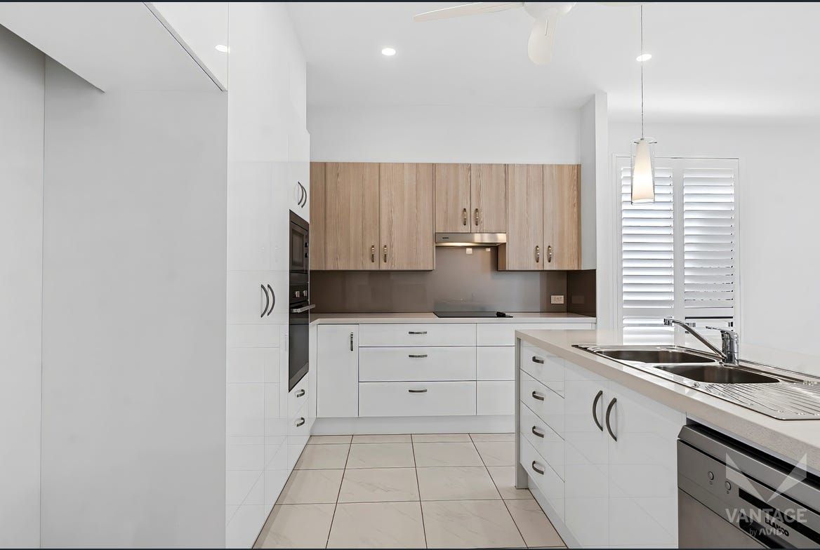 Elegant Living Awaits: Immaculate 2-Bedroom Home in Premier Over-50s Resort