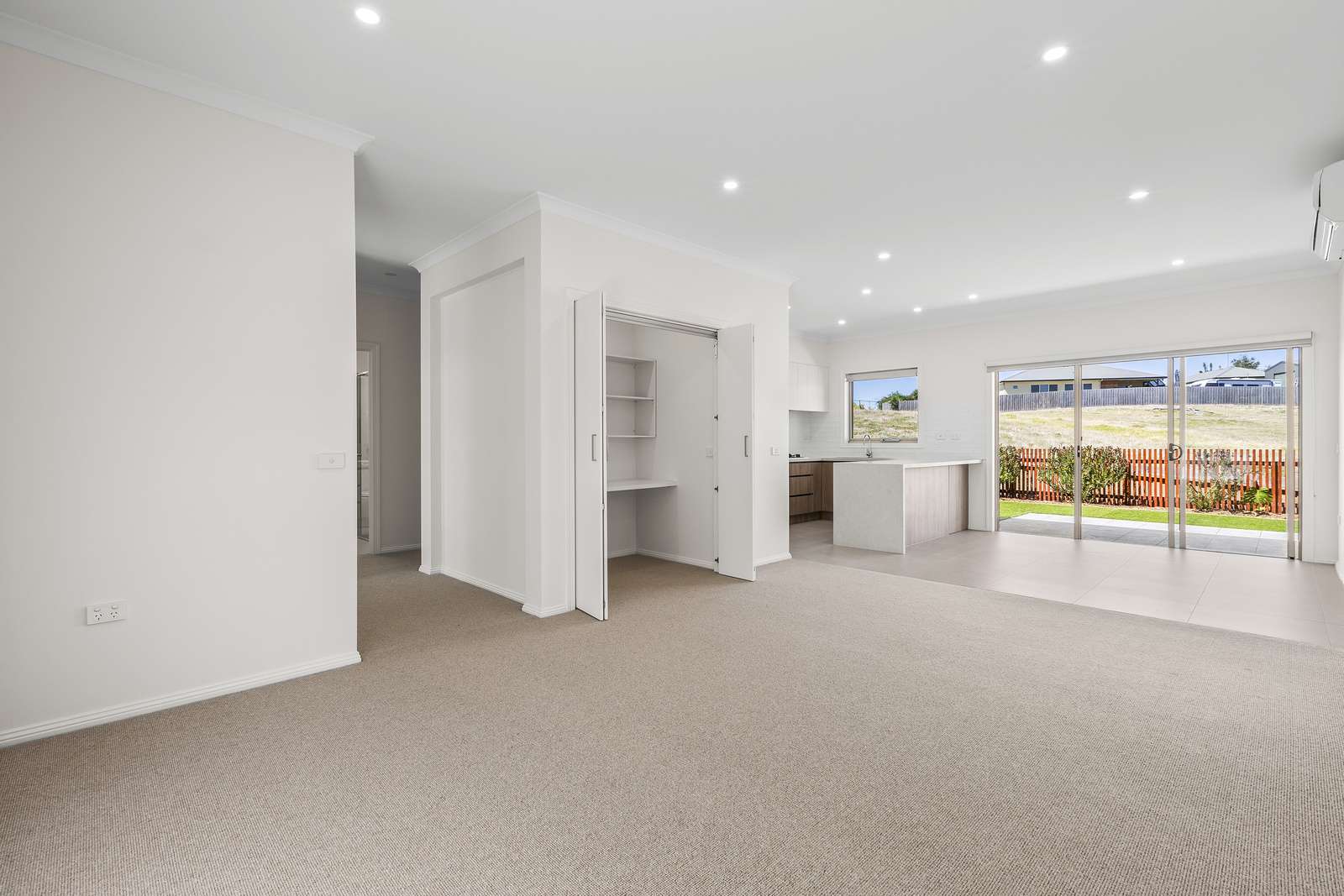 Experience Outstanding Value & Comfort at 45 Saratoga Circuit