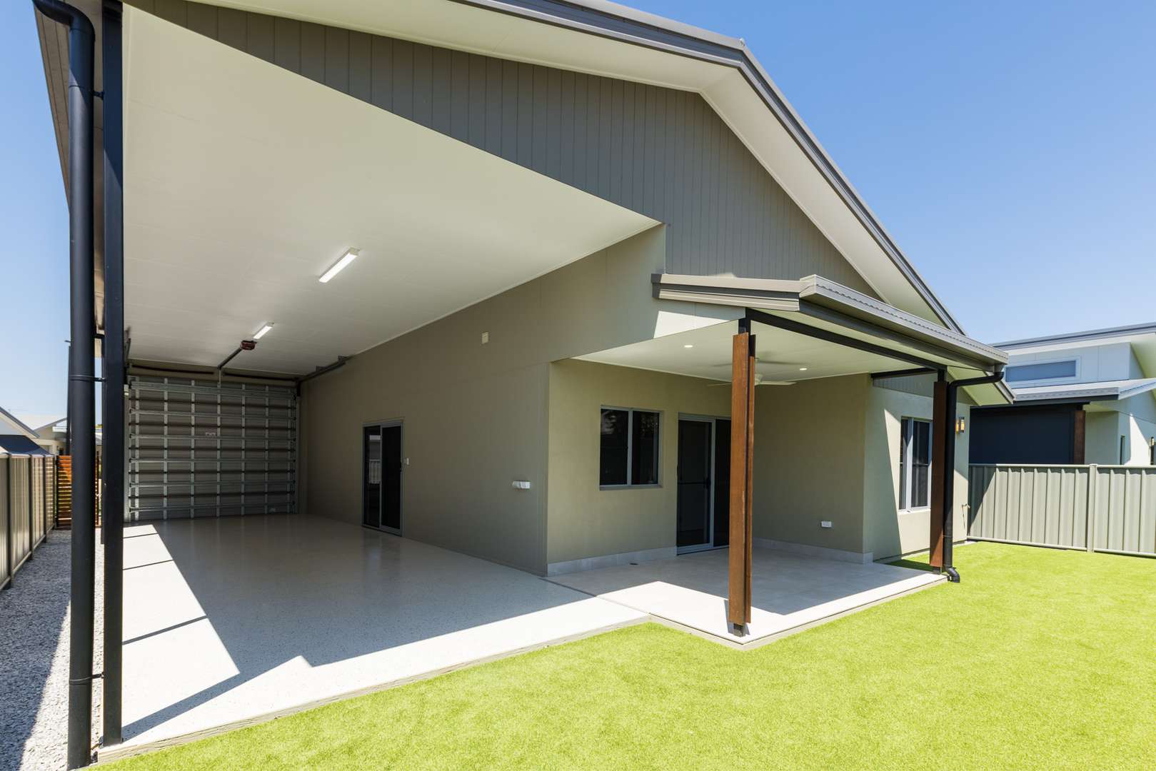 Daintree I Home Design - LAST RV HOME LEFT + $20K Bonus Furniture Package 