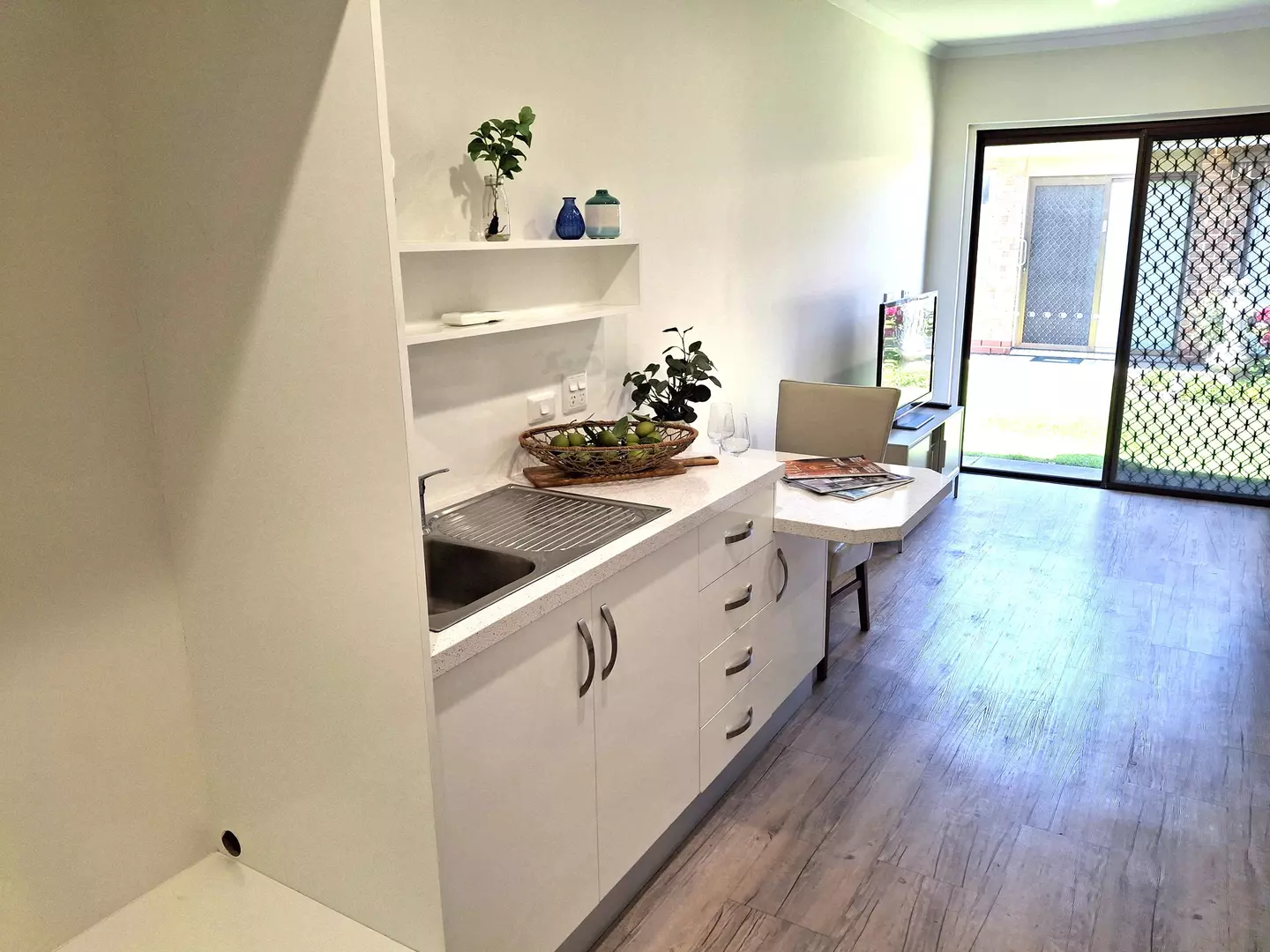 Deluxe Serviced Apartment