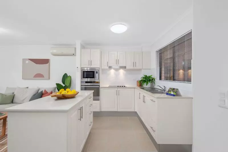 Apt 77 – Large 1-bed on ground floor with direct garden access