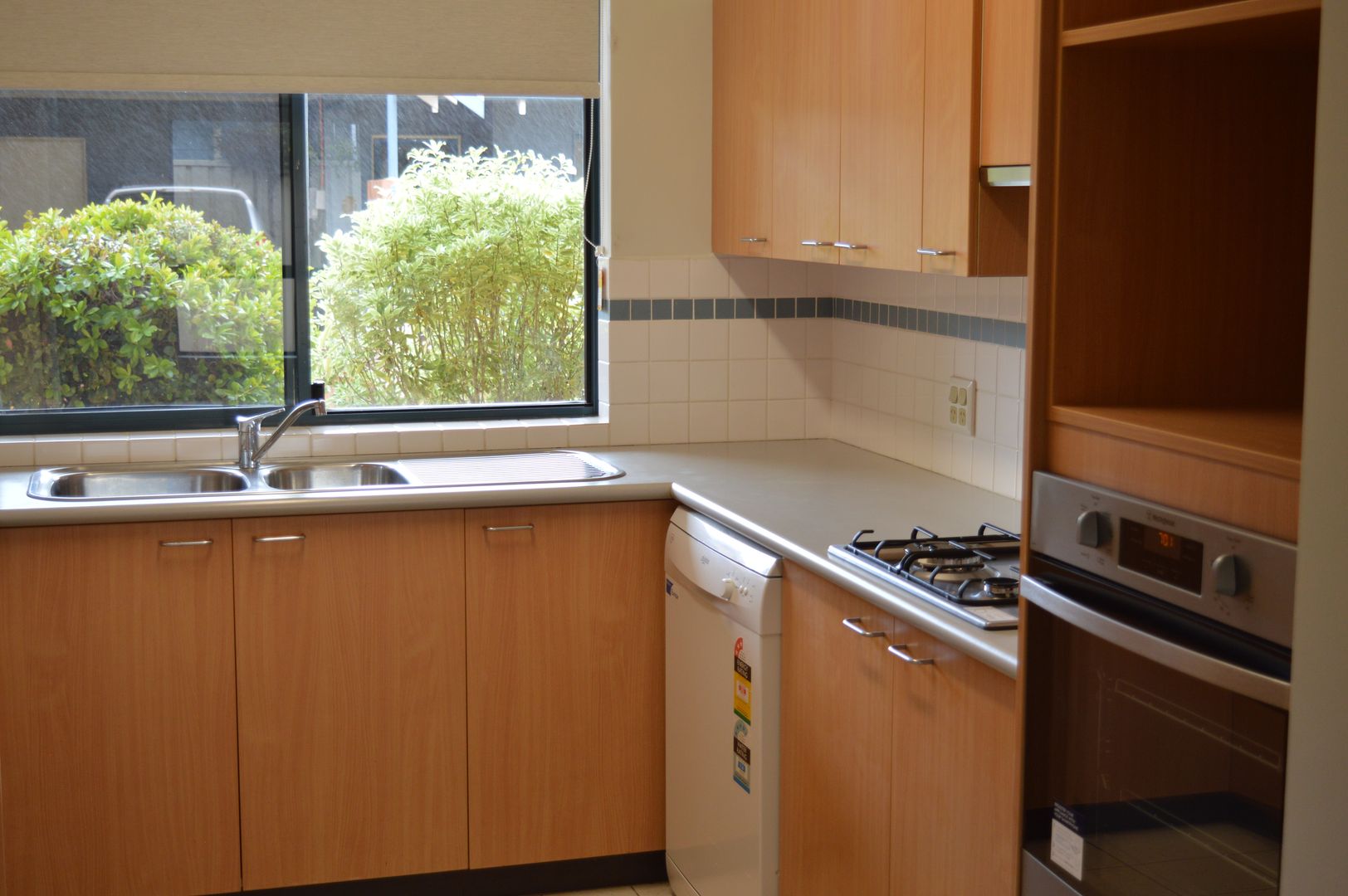 Outstanding 3 bedroom Independent Living Unit - Unit 32 Capecare Ray Village