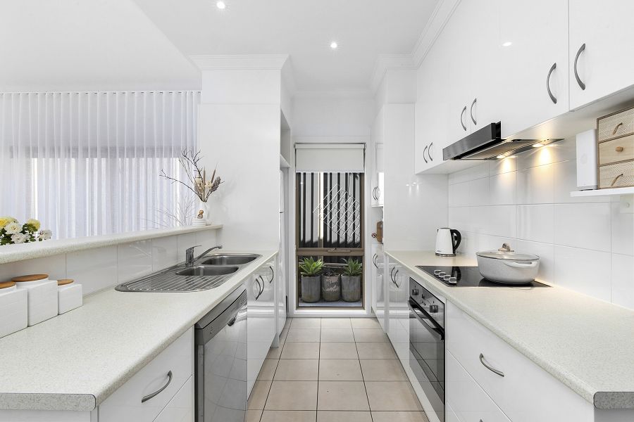 Spacious 3-Bedroom Villa with Garage