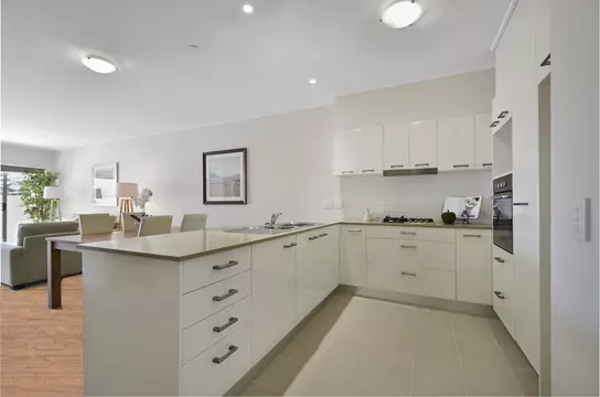 Level 3 Apartment with Spectacular Adelaide Hills Views