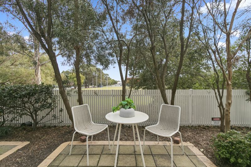 Architect-designed one-bedroom apartment on the ground floor