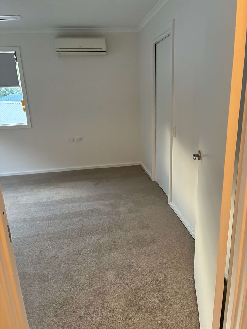 Spacious 3-Bedroom Upstairs Retirement Unit with Covered Balcony