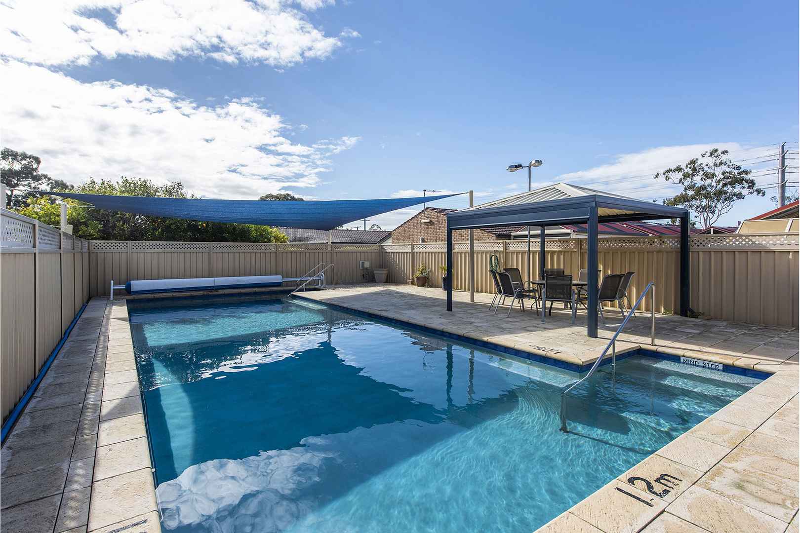 Ashlar Glen and Dianella Village