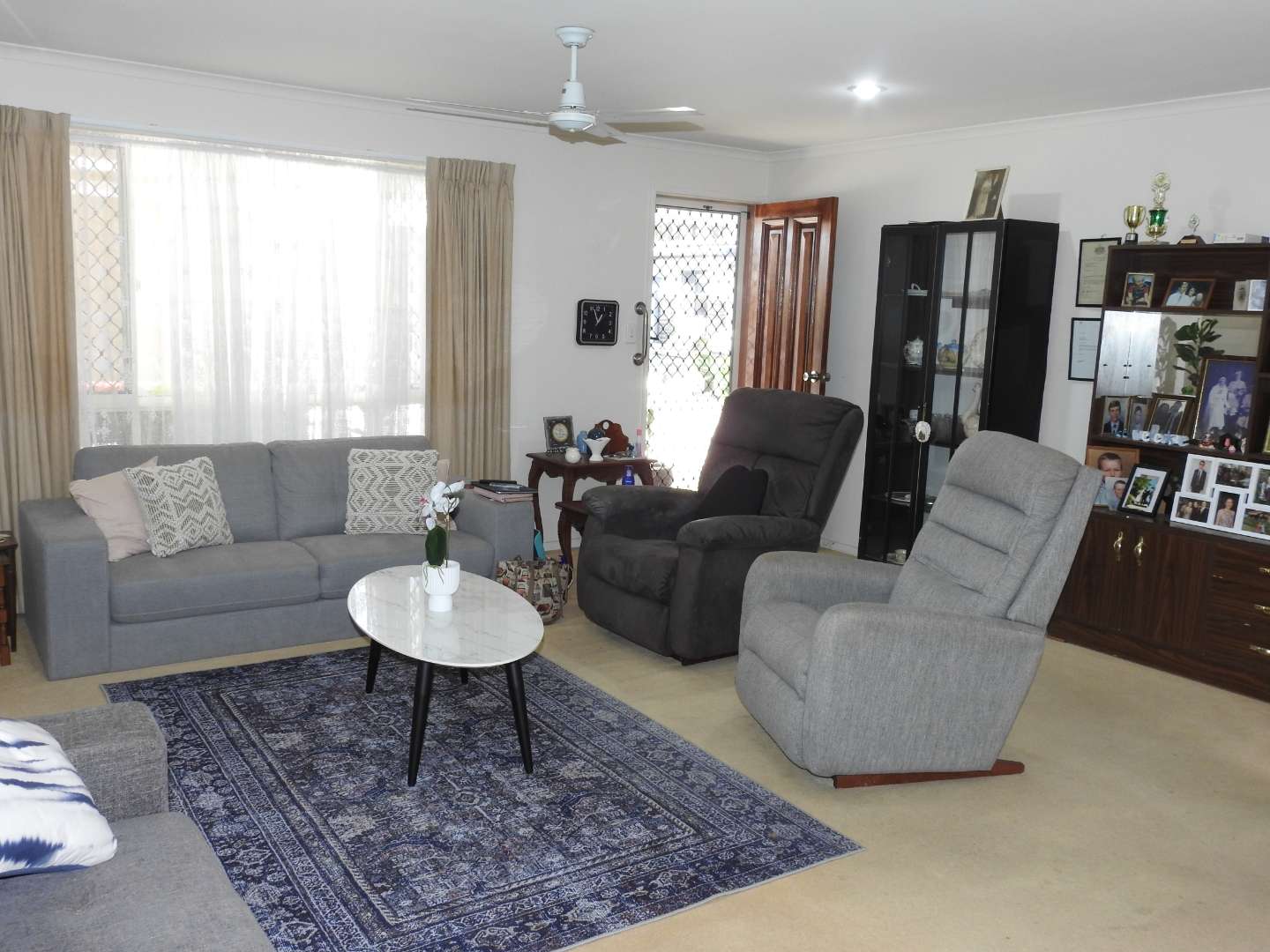 Easy stroll to the Lake