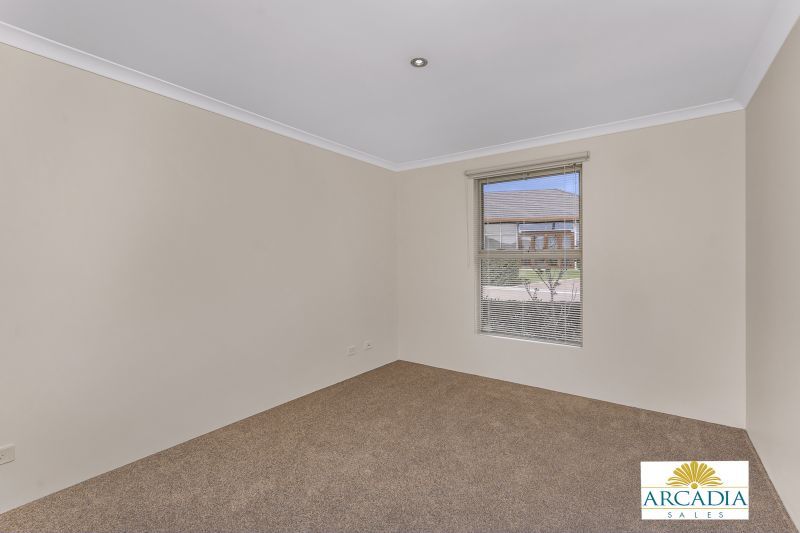 ARCADIA WATER MADDINGTON - Ideal Location, Close to Clubhouse, 2 Bedroom + Study