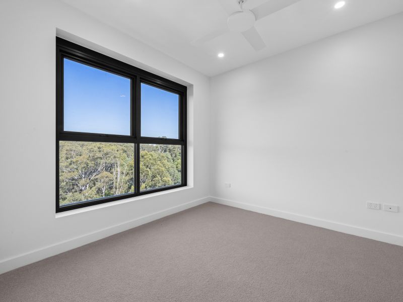 Expansive Apartment with large balcony