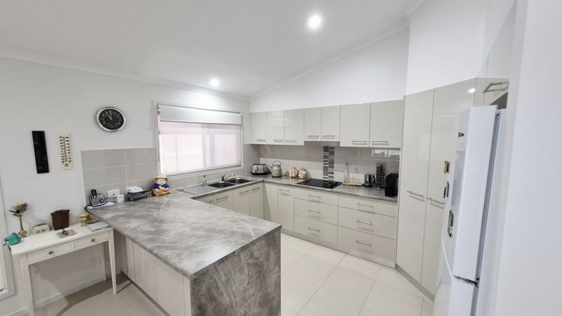 Looking for it's new owner, oversized beauty!