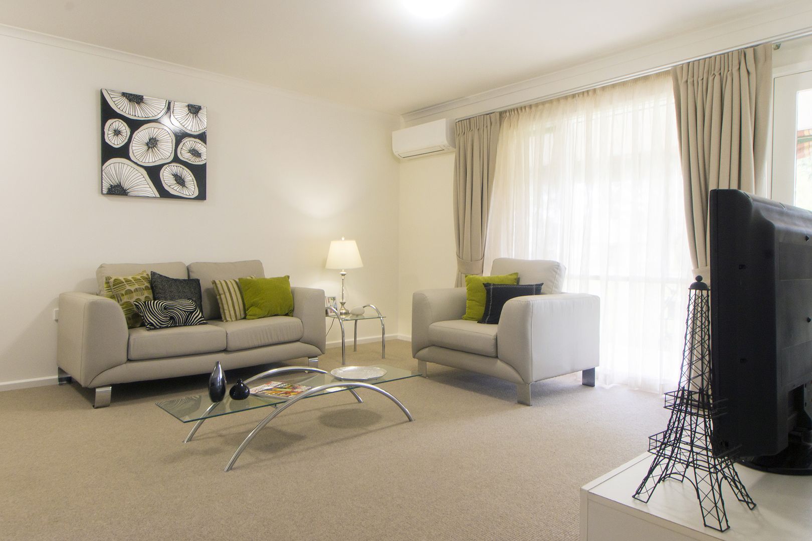 Resthaven Paradise Retirement Living units overlook the picturesque Torrens Linear Park, with a backdrop of the Adelaide Hills