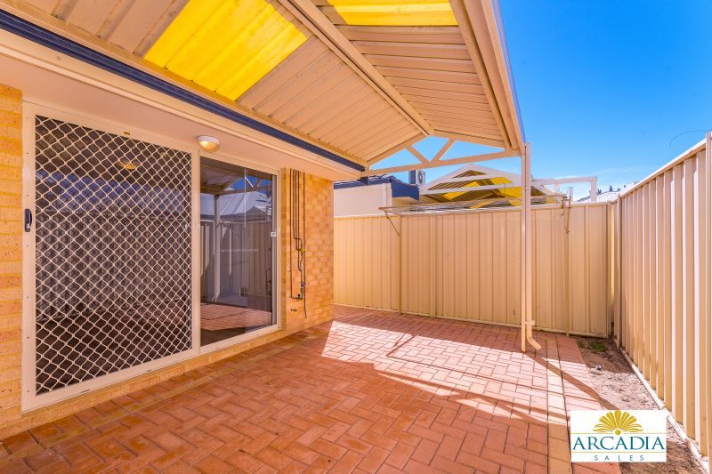 ARCADIA WATERS MADDINGTON - New Stone Bench Top Kitchen, 2 Bedroom + Study