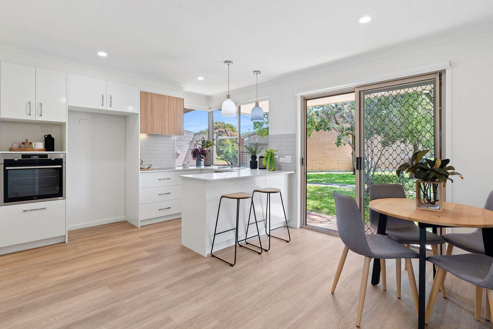 So close to everything, perfect 2 bed villa home!