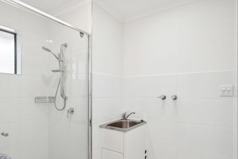 Spacious two-bedroom apartment with stunning bushland views