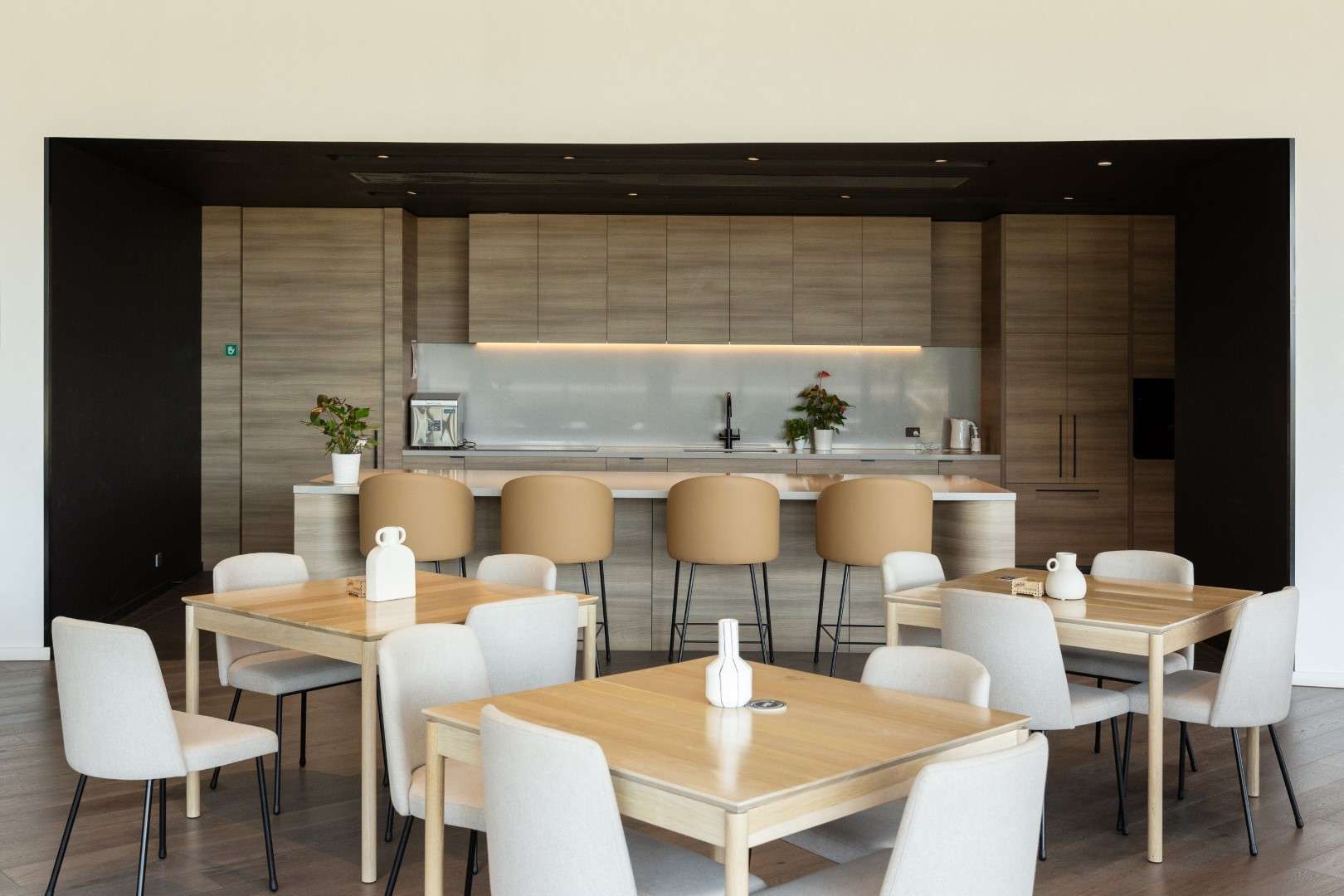 Free Up $100,000's in Cash By Downsizing - New Homes From $395,000! 