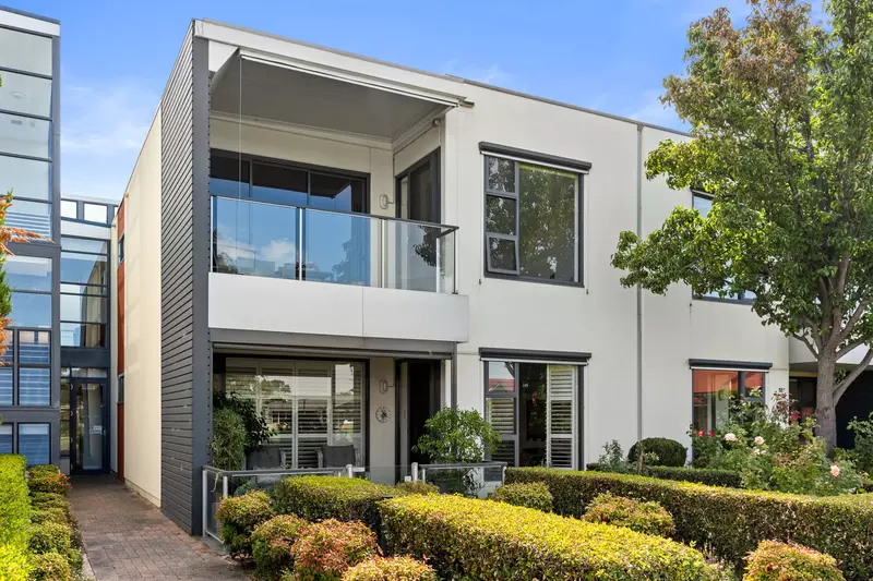 Rare Top‑Floor Apartment with Stunning Hills and Garden Views