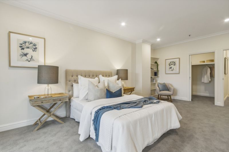 Large one-bedroom apartment on the ground floor