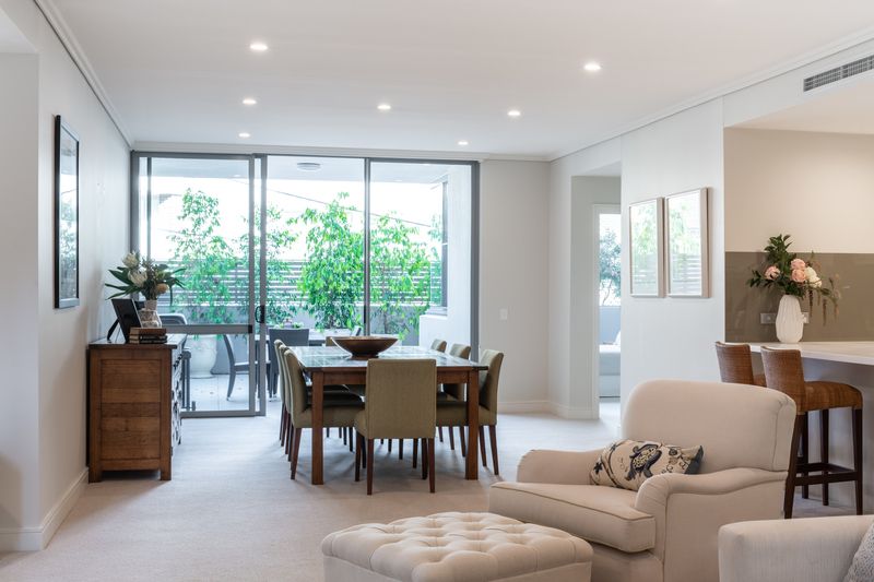 Light-filled Garden Apartment with Space, Privacy and Style