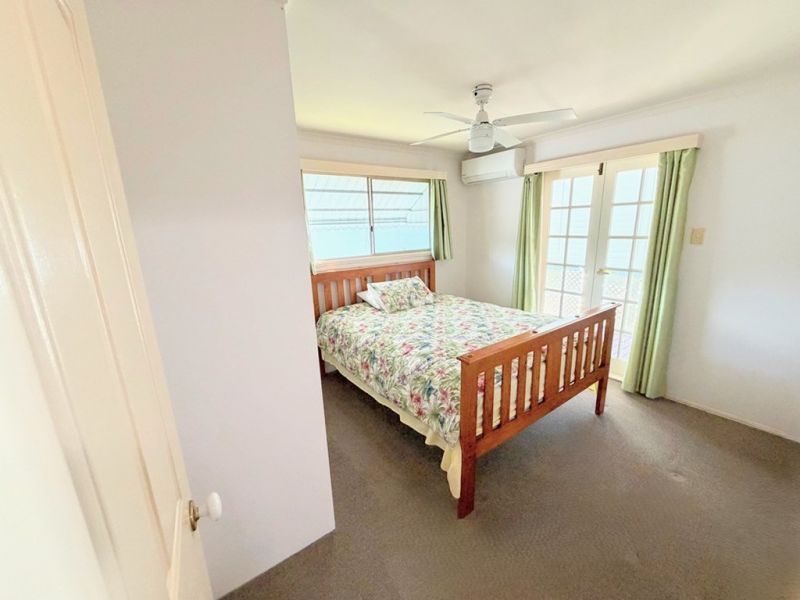 Spacious Home, Enclosed Veranda & Solar Power