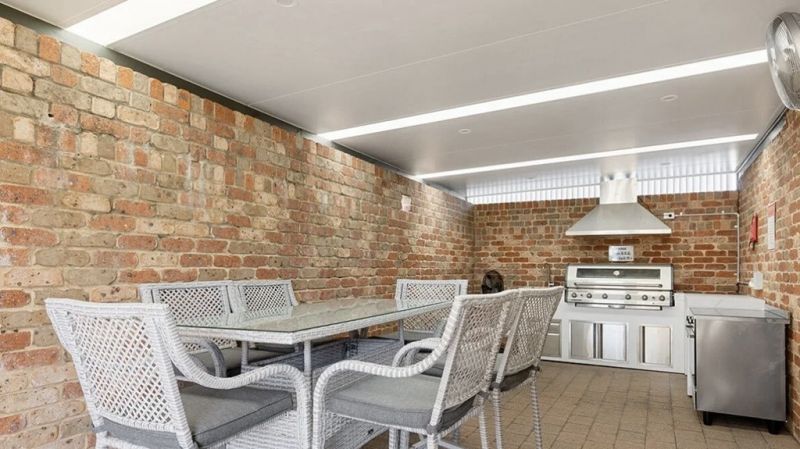 PERFECT DOWNSIZING OPPORTUNITY