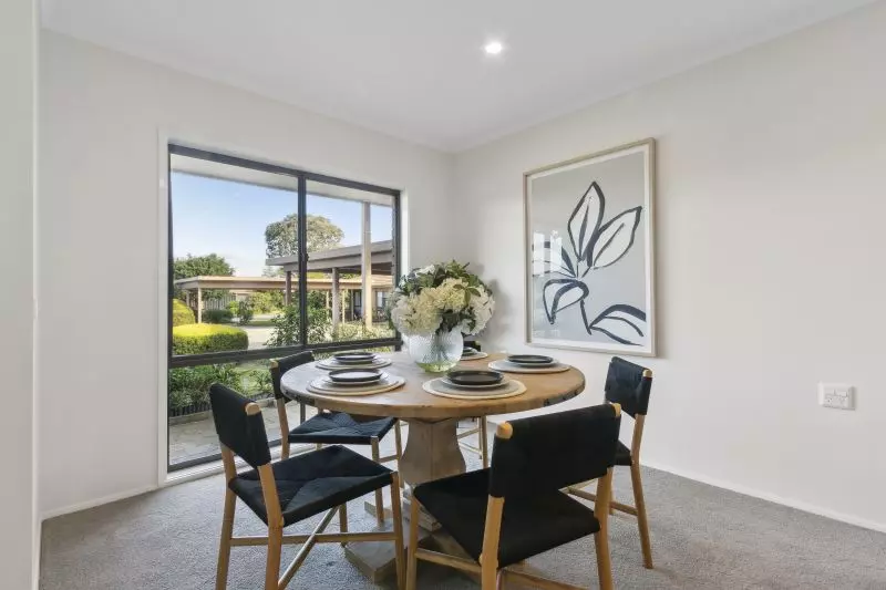 Newly refurbished 2-bed villa with open-plan kitchen