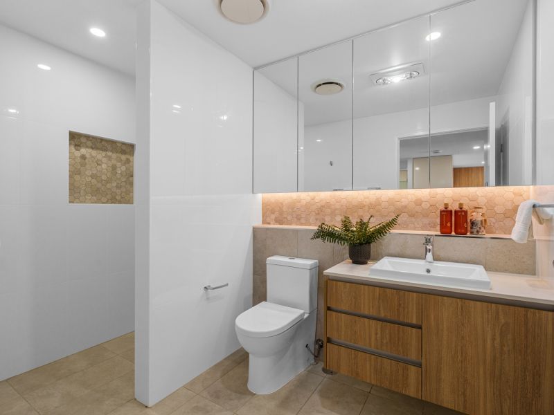 Light, bright and spacious two-bedroom apartment