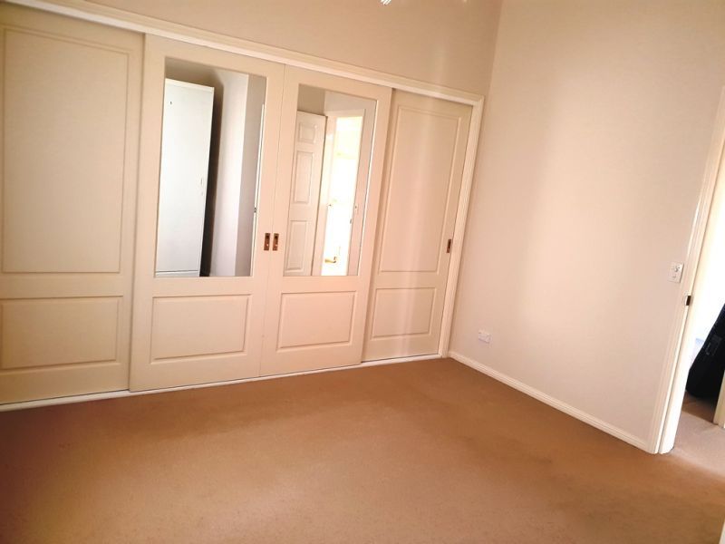 Jettys by the Lake - site 192c