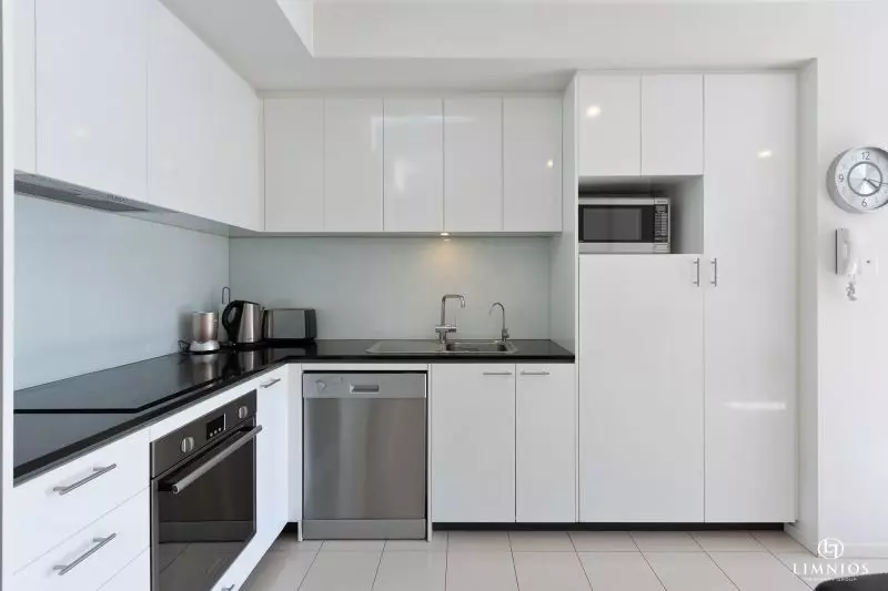 Lifestyle Investment On The City Fringe!