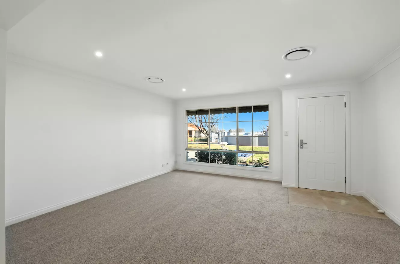 Griffith Retirement Estate.  2 Bedroom Valencia.